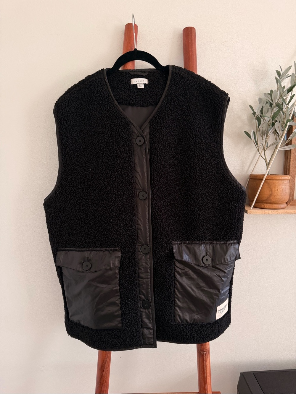 NWOT Topshop sherpa vest